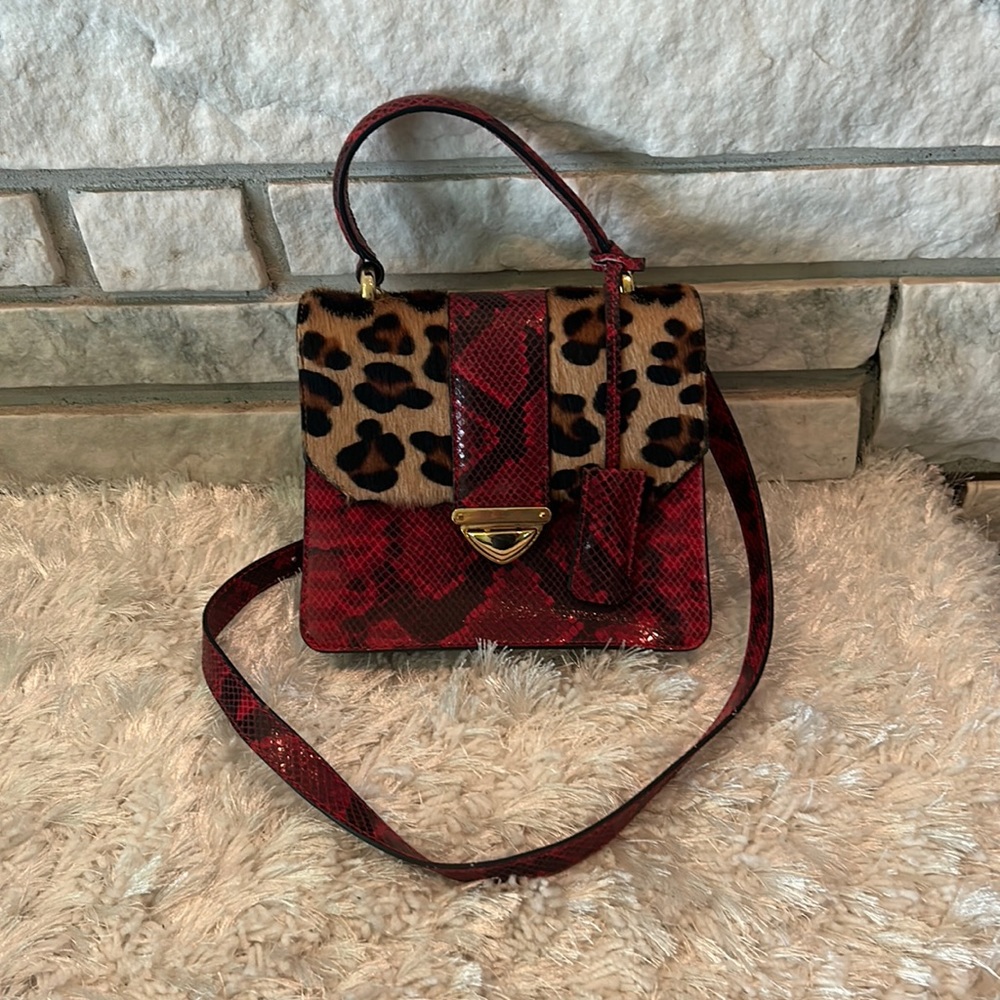 Vittoria Napoli Crossover Bag from Italy